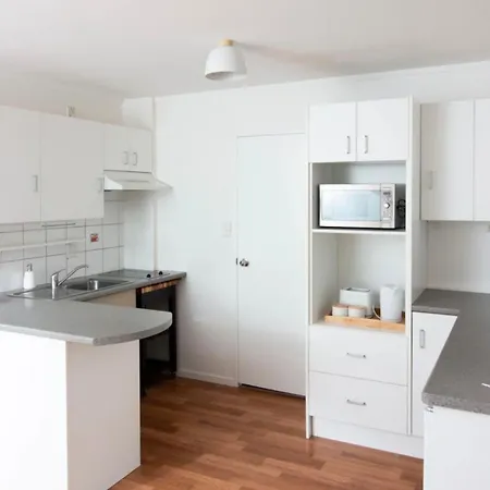 Cute One Bedroom Near Waterview